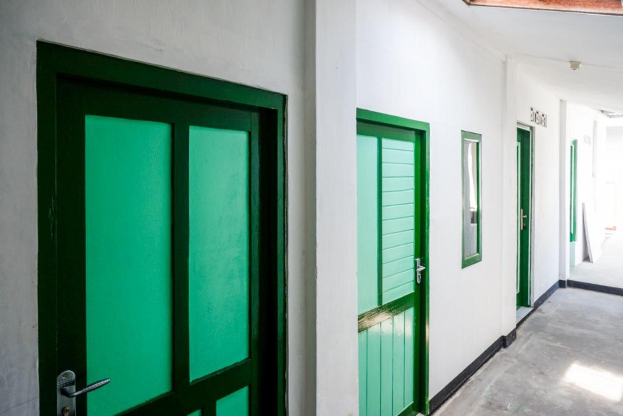 Reddoorz Syariah @ Ndalem Kembang Sore 日惹 外观 照片