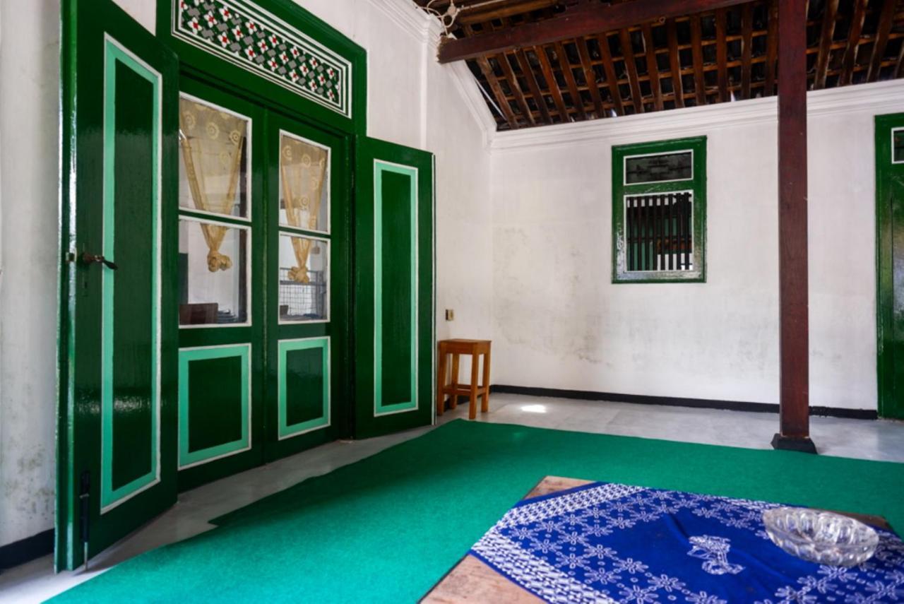 Reddoorz Syariah @ Ndalem Kembang Sore 日惹 外观 照片