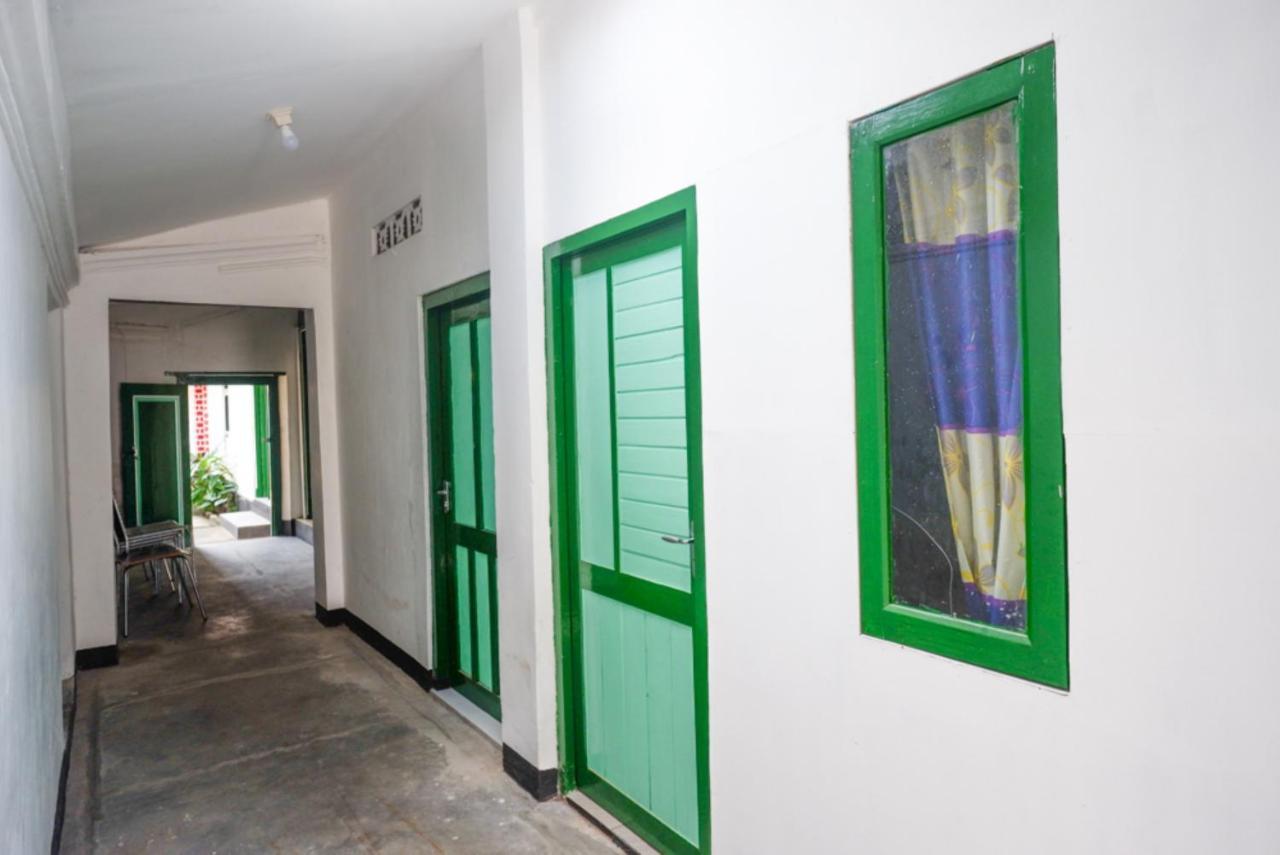 Reddoorz Syariah @ Ndalem Kembang Sore 日惹 外观 照片